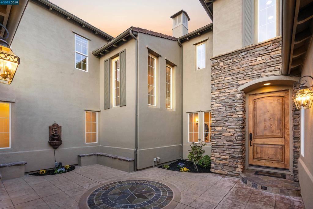 San Ramon, CA 94582,9585 Velvet Leaf Cir