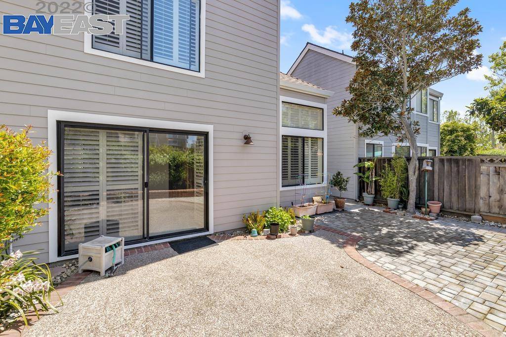 Alameda, CA 94502,29 Brehaut Ct