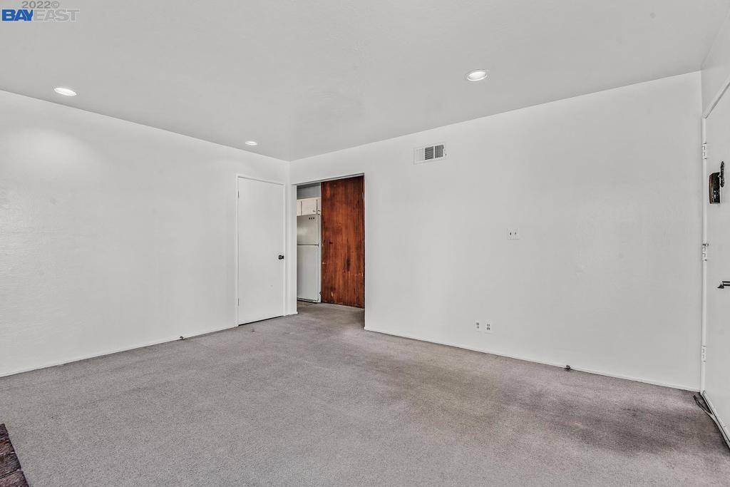 Hayward, CA 94544-1730,654 Rossmore