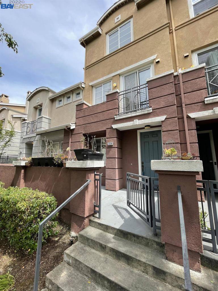 Hayward, CA 94541-6650,722 CITY WALK #8