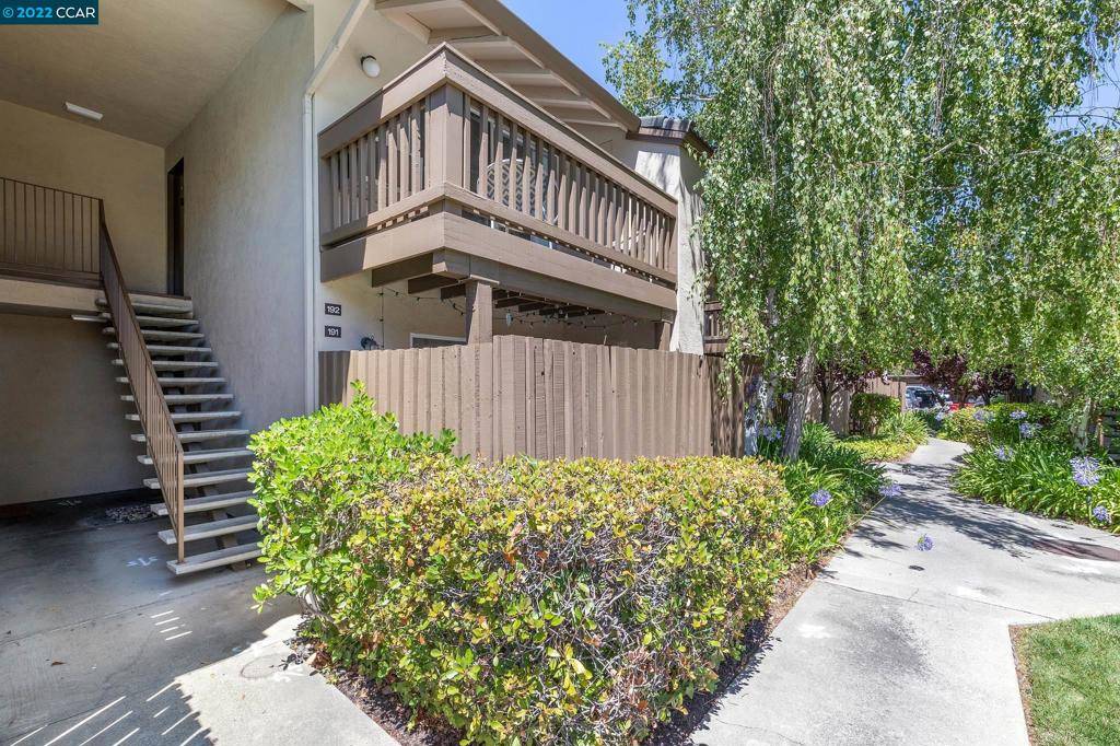 Walnut Creek, CA 94597,2742 Oak Rd #192