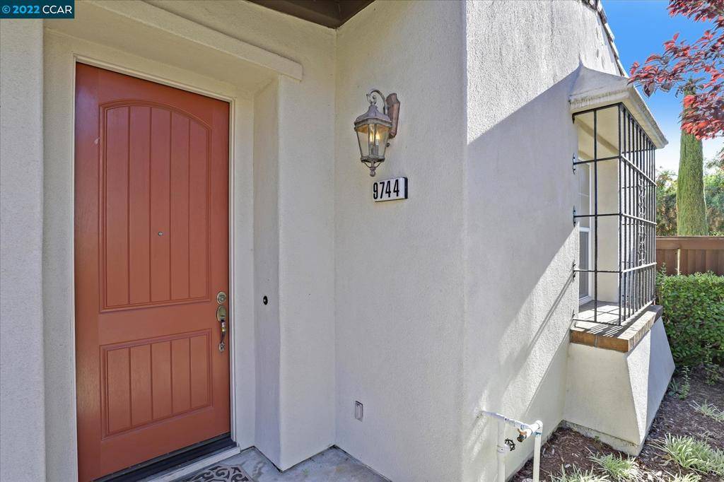 San Ramon, CA 94582,9744 Belladonna Dr