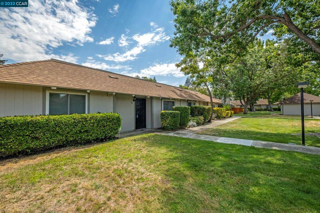 Concord, CA 94518,825 Oak Grove Rd #96