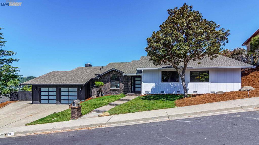 Moraga, CA 94556,264 Sandringham Dr