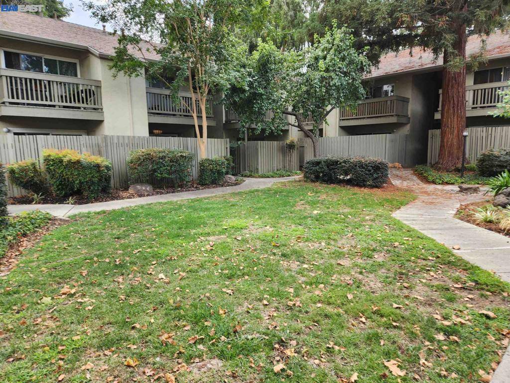 Walnut Creek, CA 94598,1251 Homestead Ave #143