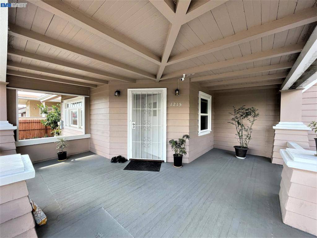 Oakland, CA 94603,1215 106Th Ave