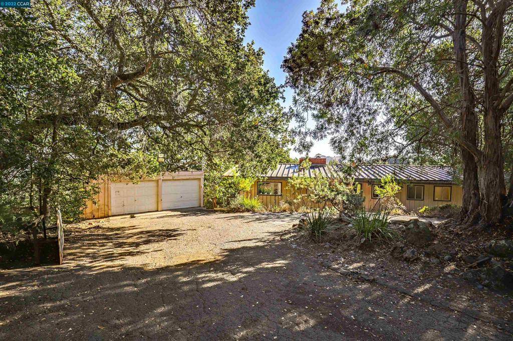 Orinda, CA 94563,205 Crestview Dr