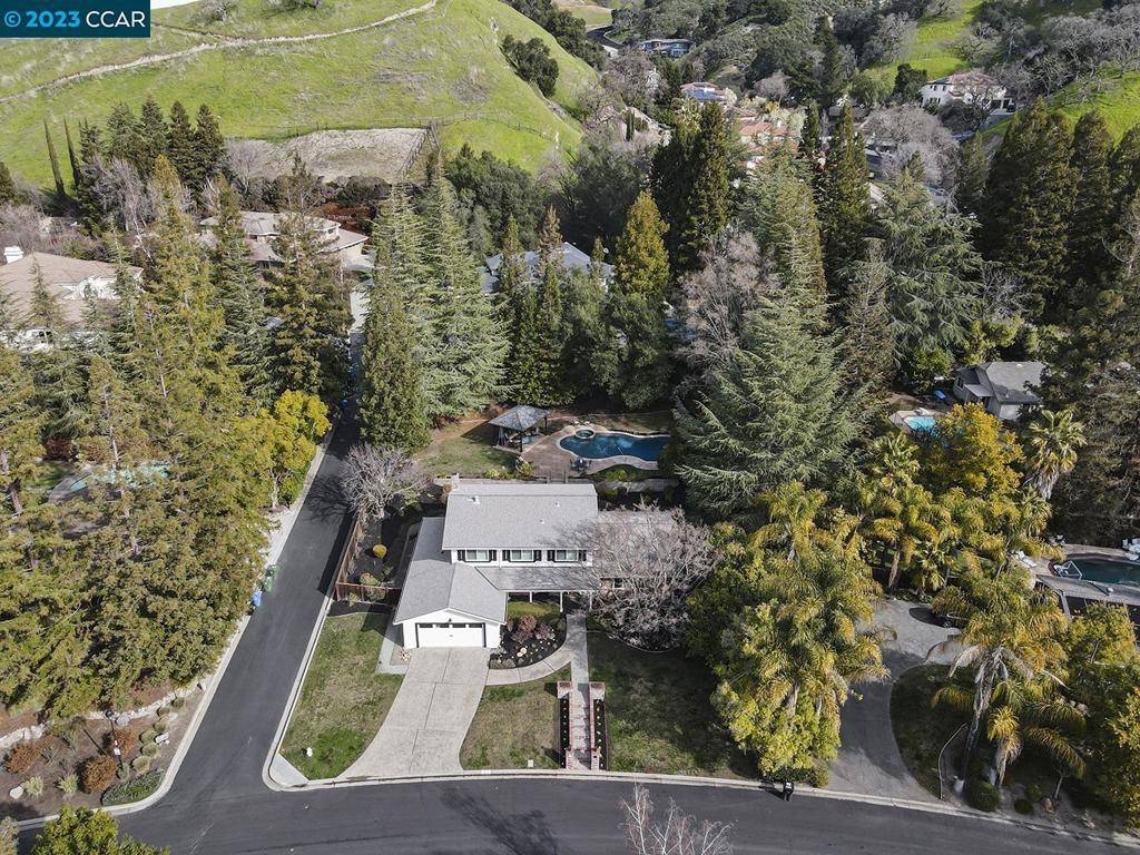 Alamo, CA 94507,3077 Oakraider Dr