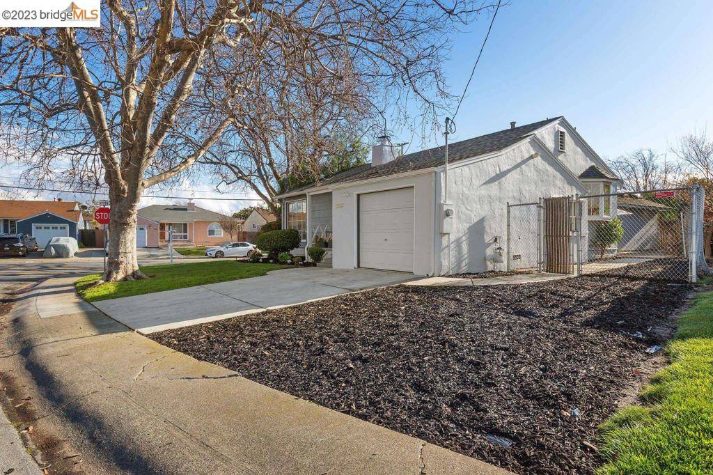 San Lorenzo, CA 94580-2929,17393 Via Magdalena