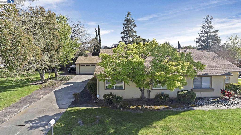 Livermore, CA 94551,1569 Buttercup Ct