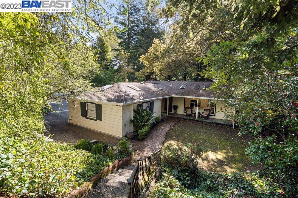 Oakland, CA 94611,6020 Thornhill