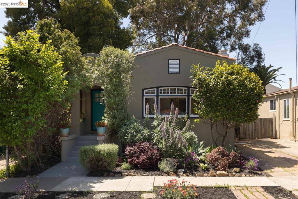 Oakland, CA 94602,3323 Suter St