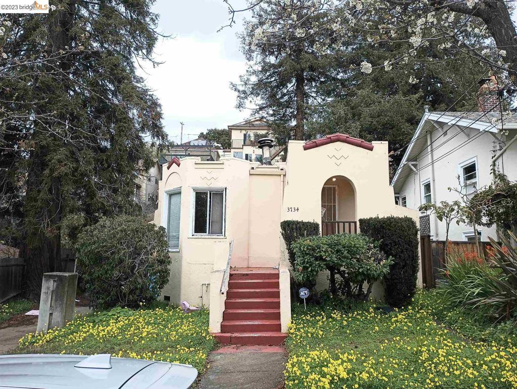 Oakland, CA 94619,3734 Harborview Avenue