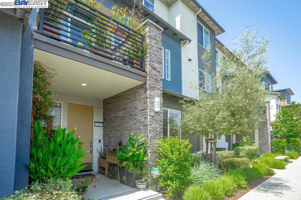 Hayward, CA 94544-7777,211 Bolt Court