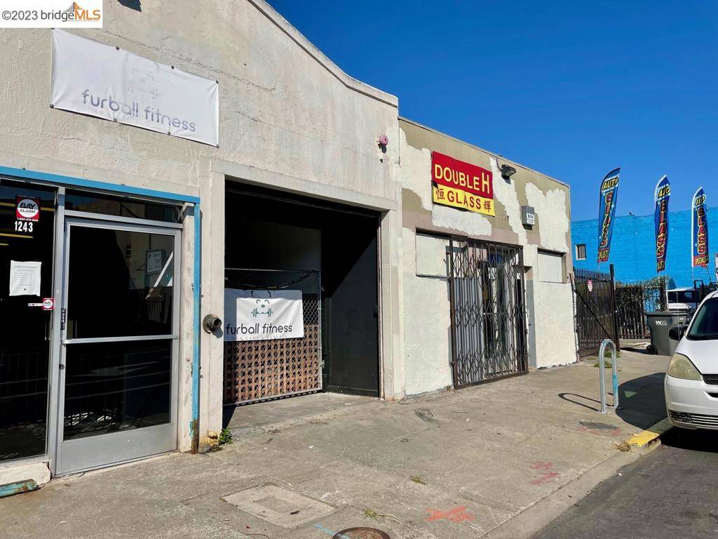 Oakland, CA 94606,1243 E 12th St