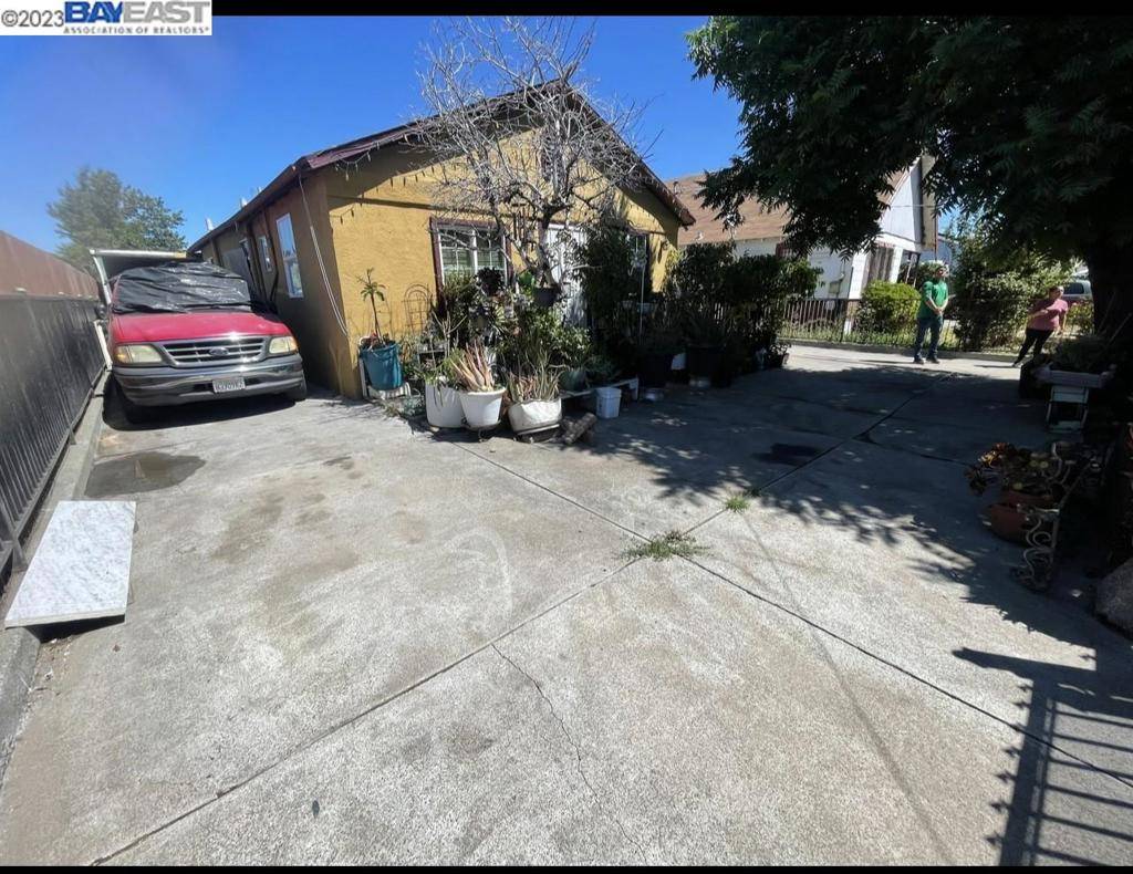 Oakland, CA 94621,1243 85Th Ave