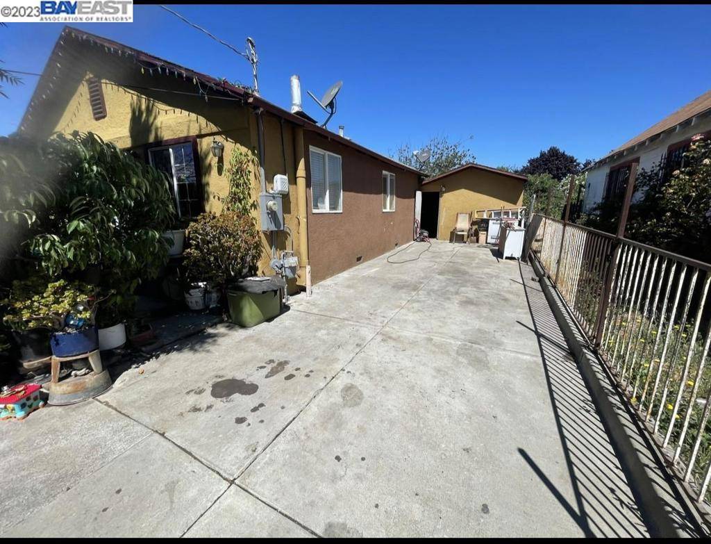 Oakland, CA 94621,1243 85Th Ave