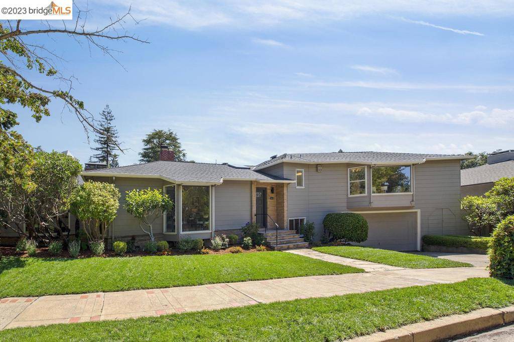 Piedmont, CA 94611-3622,253 Saint James Drive