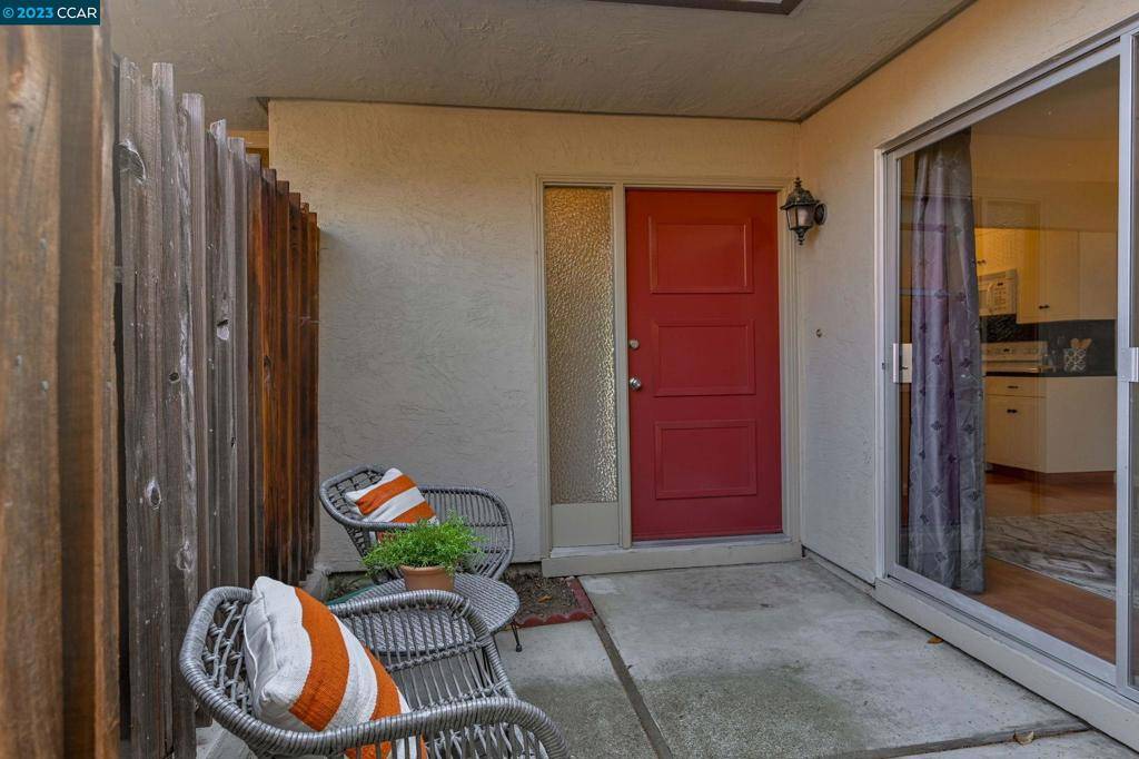Walnut Creek, CA 94597,1715 Holland Cir