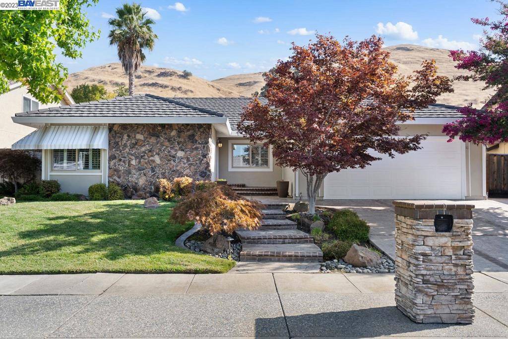 Fremont, CA 94539,40658 Slayton St