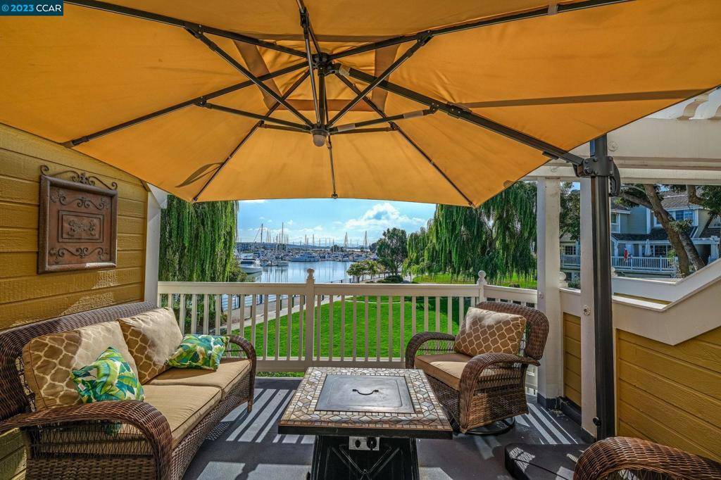 Benicia, CA 94510,332 E 2Nd St