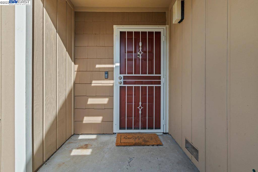 Hayward, CA 94544-5380,11 Raintree Court #17