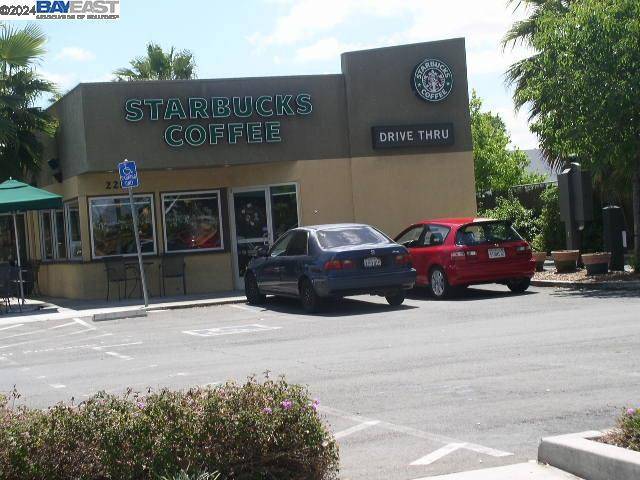 Pittsburg, CA 94565,2221 Railroad Ave