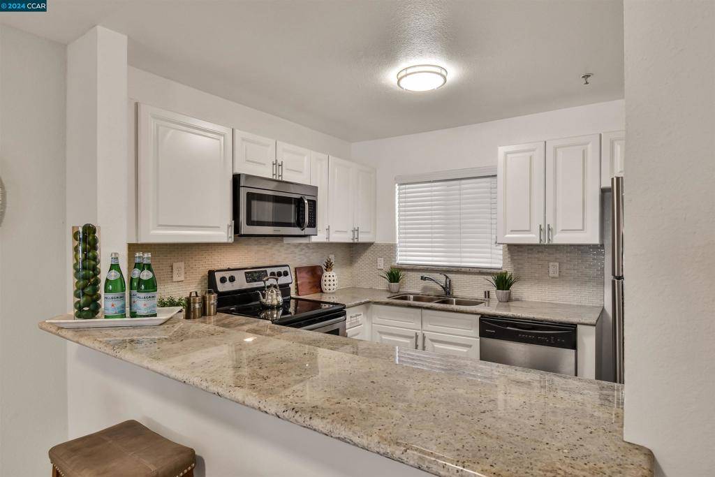 Walnut Creek, CA 94595,1521 S Villa Way