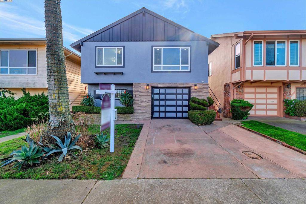 Daly City, CA 94015,143 Mariposa Ave