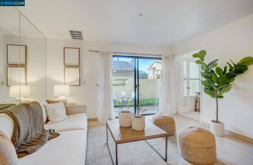 Walnut Creek, CA 94595,1215 S Villa Way