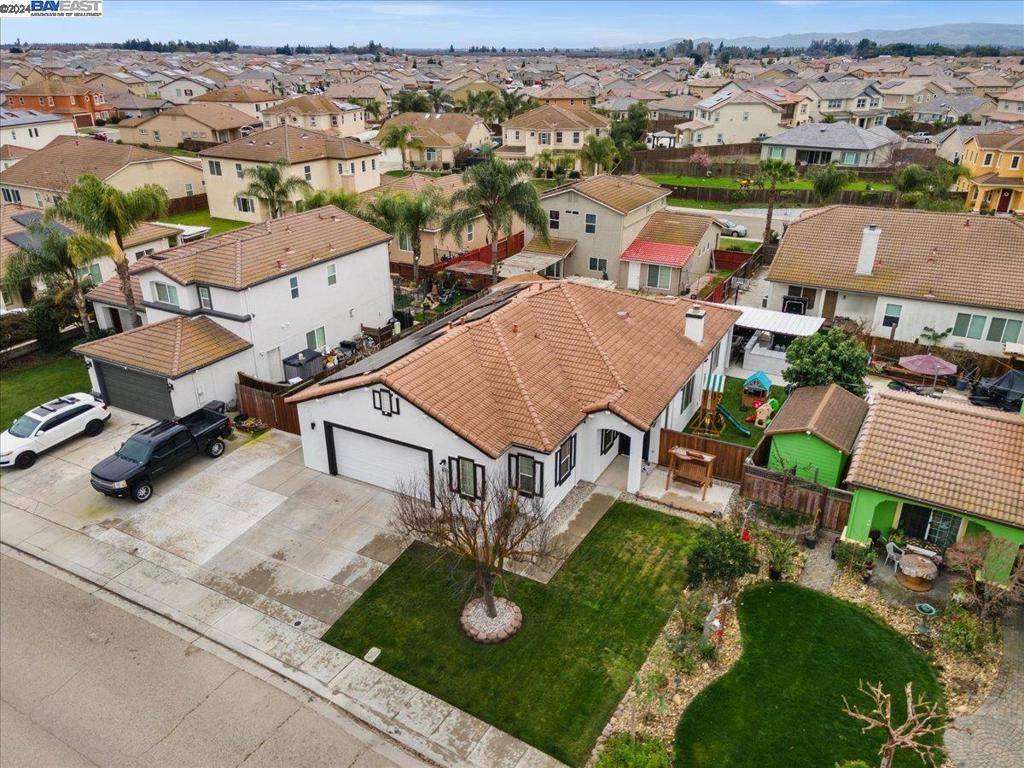 Manteca, CA 95337,1648 Sparrowhawk St