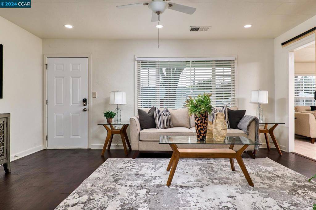 Concord, CA 94519,2026 Beach St
