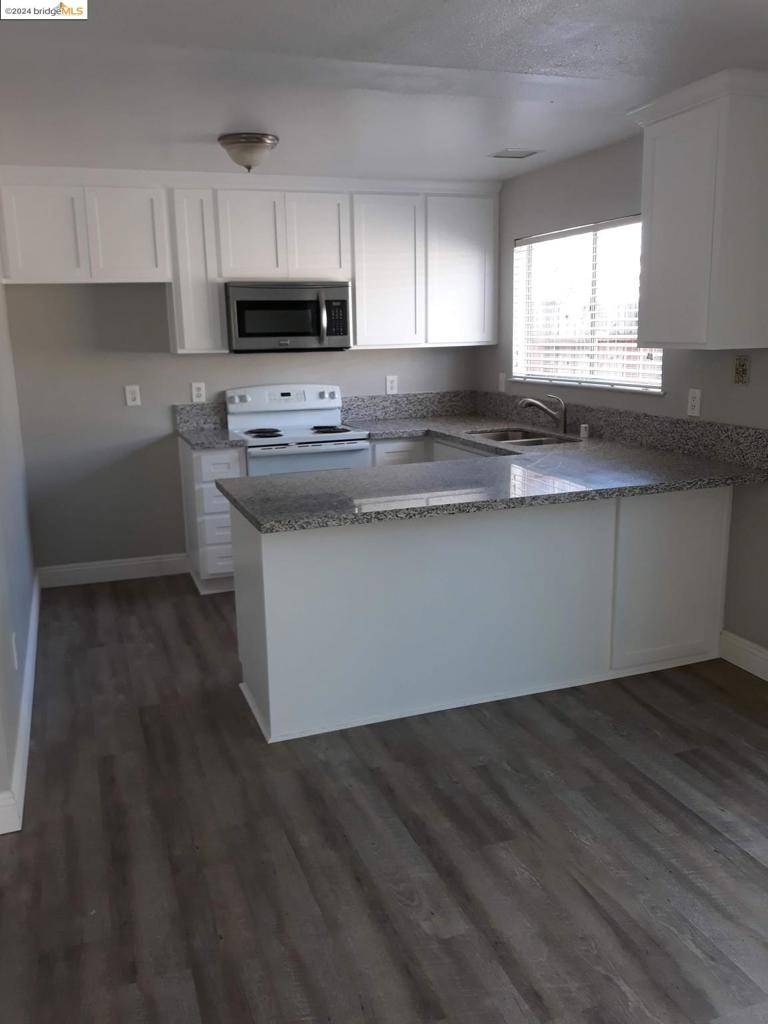 Sacramento, CA 95823,5895 Bamford Dr