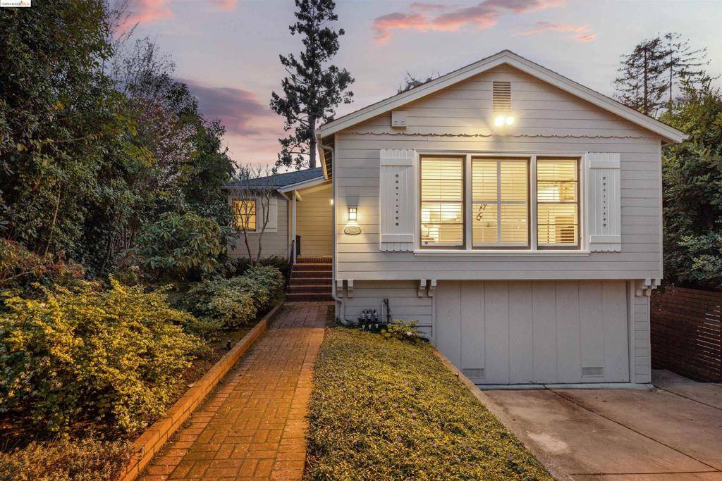 Oakland, CA 94611,2607 La Cuesta Ave