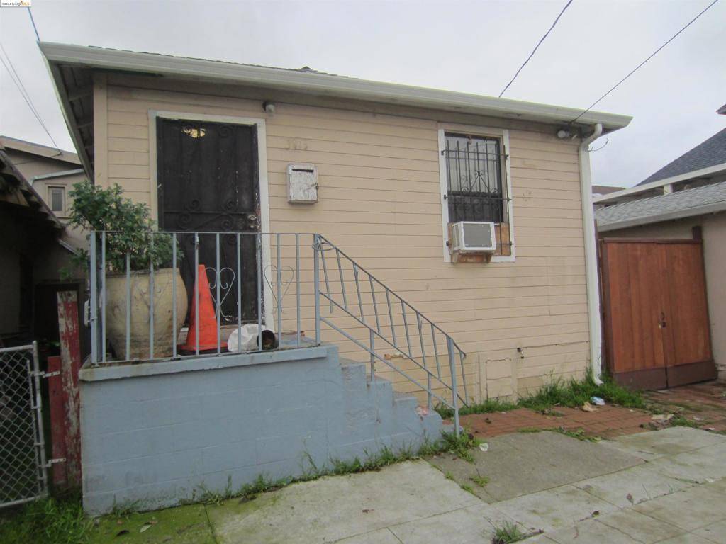 Oakland, CA 94601,3915 E 12th Street