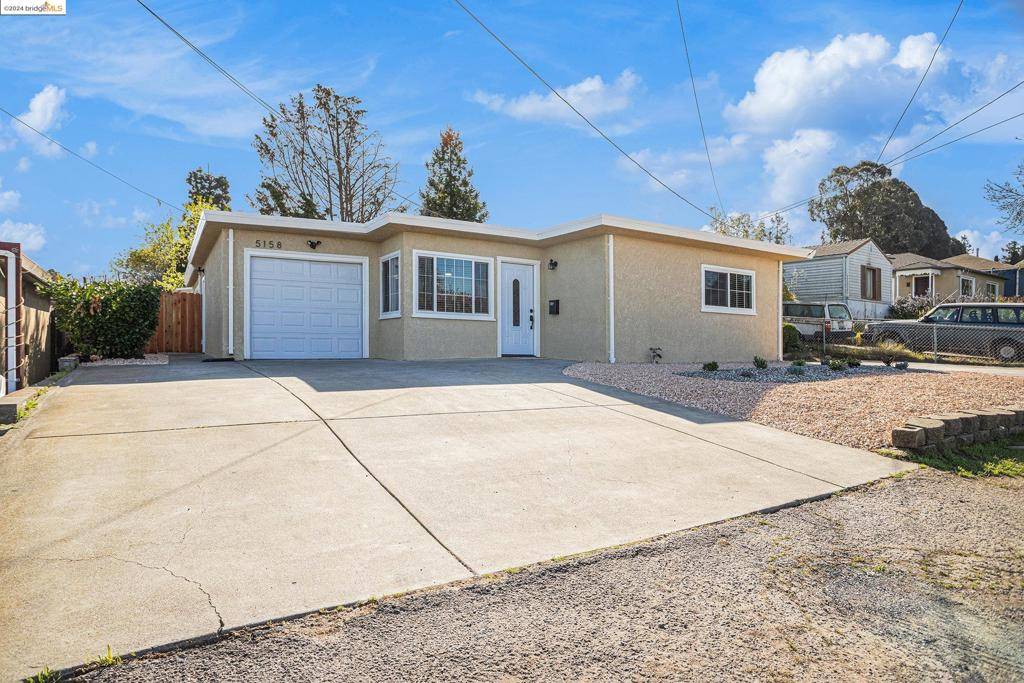 El Sobrante, CA 94803,5158 Hilltop Dr