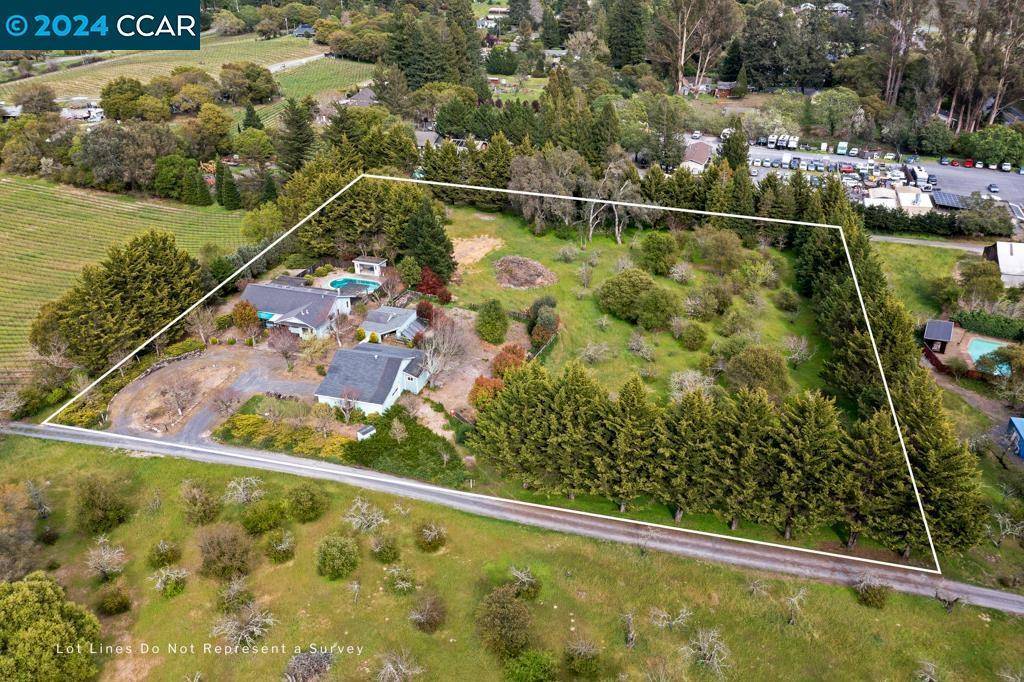 Sebastopol, CA 95472,5900 Guerneville Rd