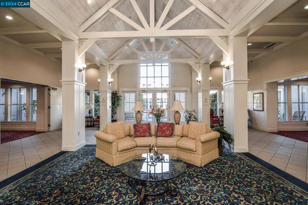 Walnut Creek, CA 94595,1860 Tice Creek Dr #1316