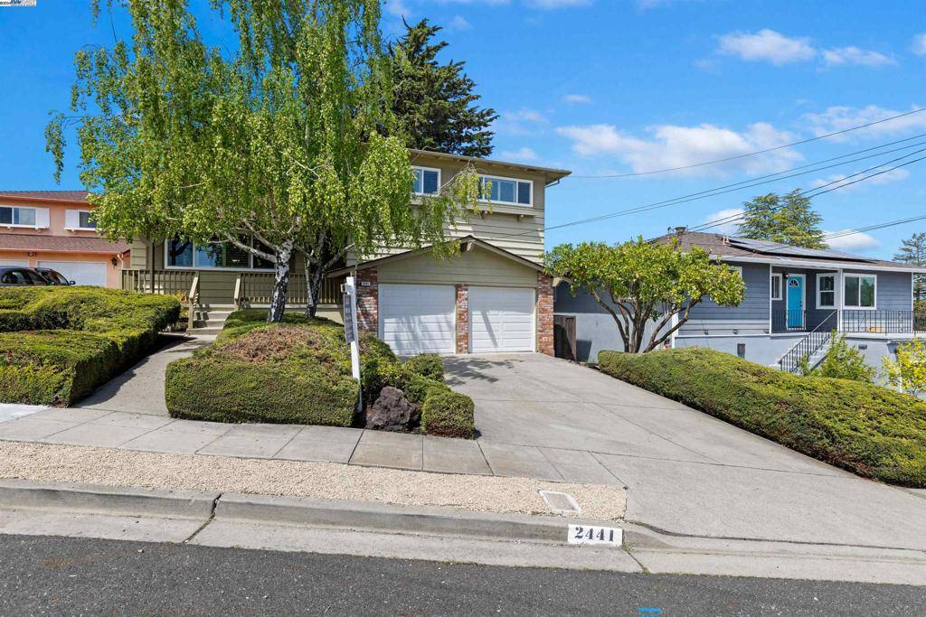 Castro Valley, CA 94546,2441 Mikemary Ct