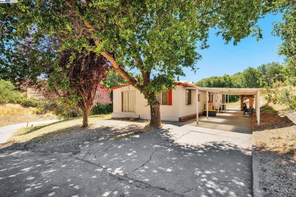 10250 Crow Canyon Rd Castro Valley, CA 94552