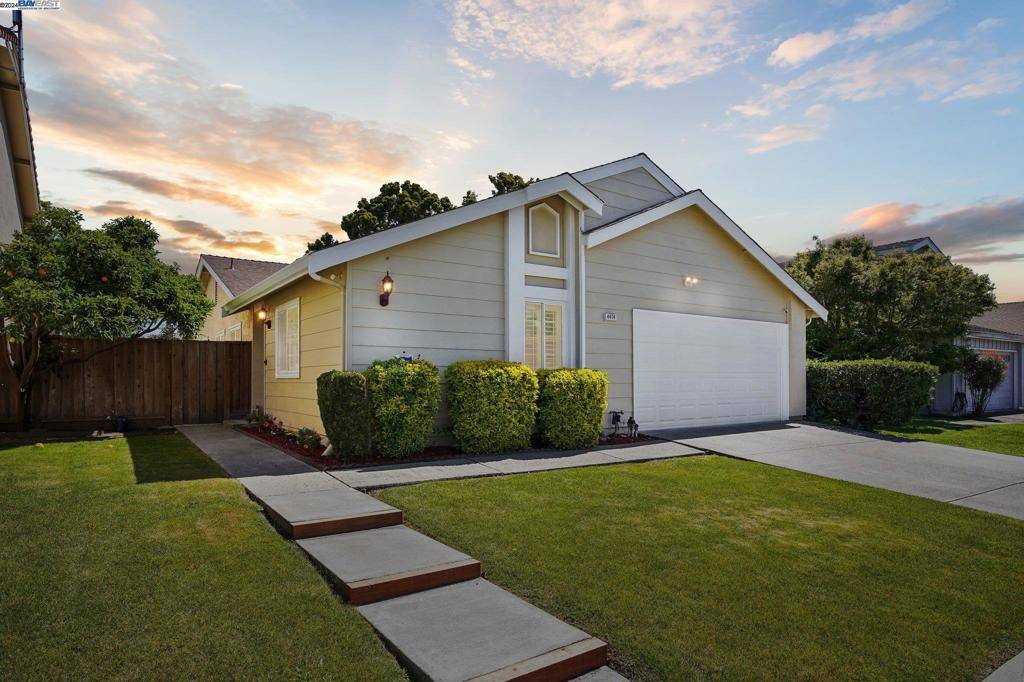 Fremont, CA 94555,4474 Macbeth Cir