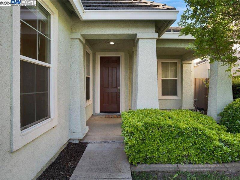 Sacramento, CA 95835,1922 Dawnelle Way