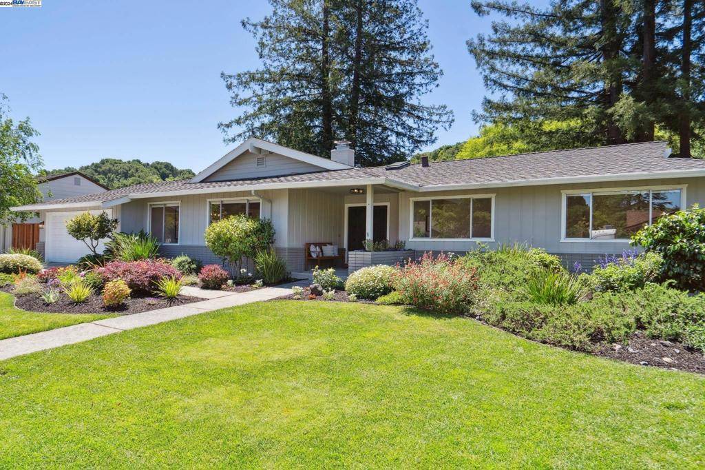 Moraga, CA 94556,320 Deerfield Dr