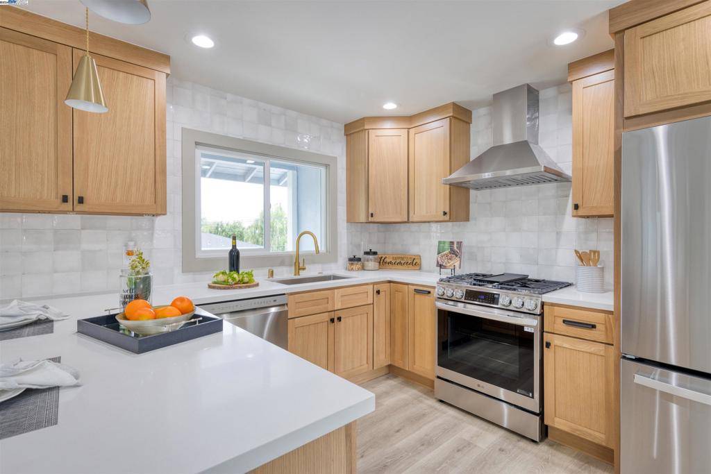Kensington, CA 94707,47 Anson Way