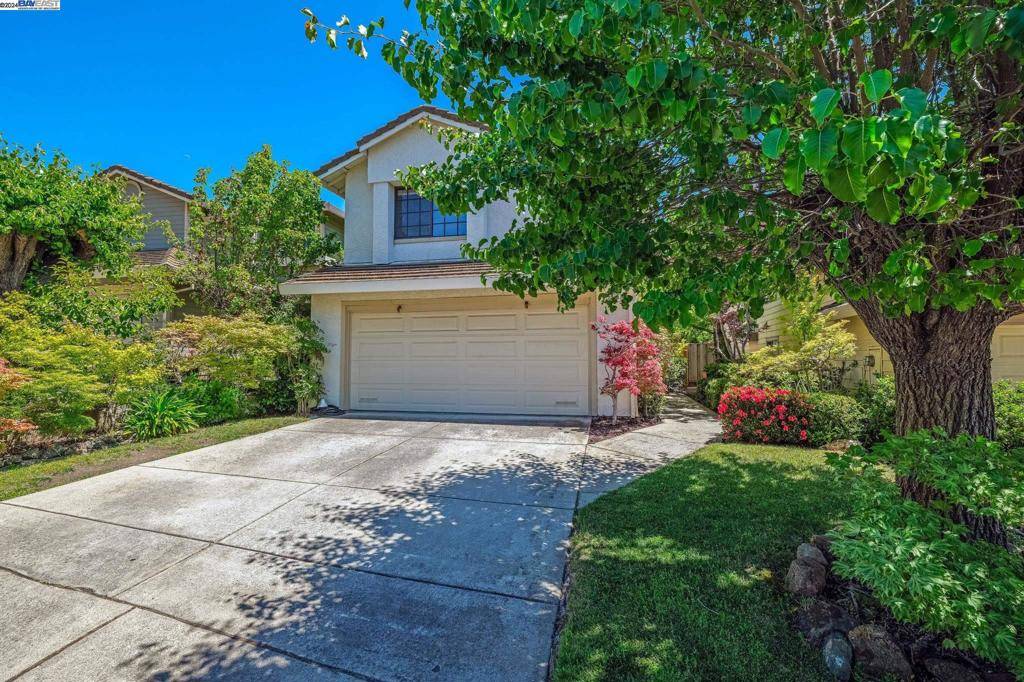 Martinez, CA 94553,2270 Foxhill Dr