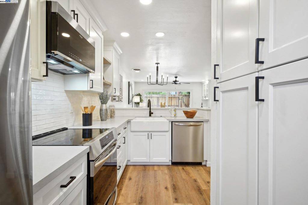 Walnut Creek, CA 94596,1411 Creekside Dr #12