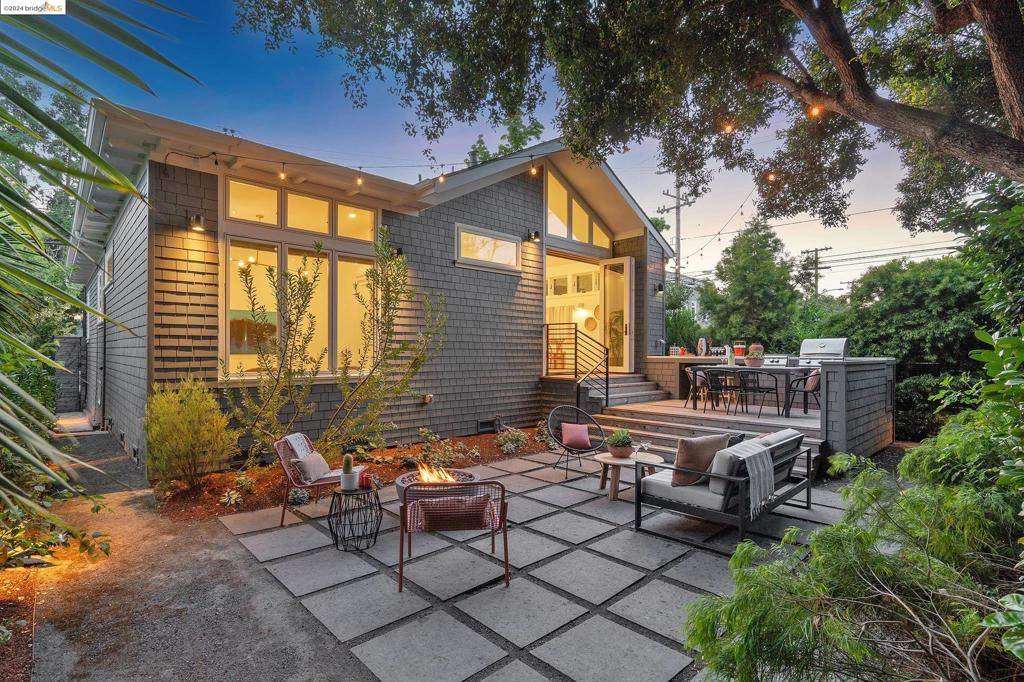 Oakland, CA 94618,6334 Colby St