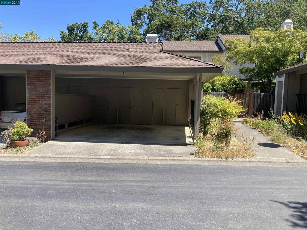 San Rafael, CA 94903,5 Newcastle Ct