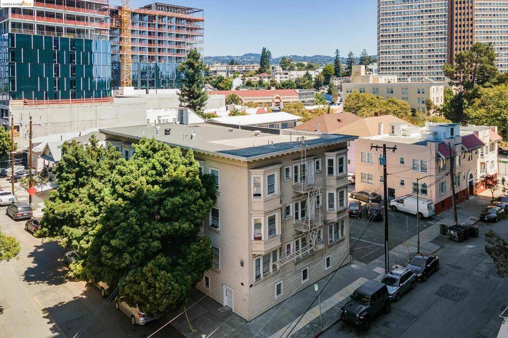Oakland, CA 94612,2306 Waverly St