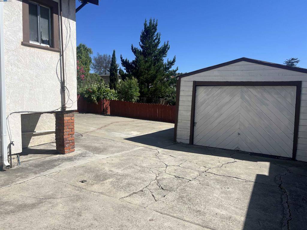 Hayward, CA 94541,21406 Ocean View Dr